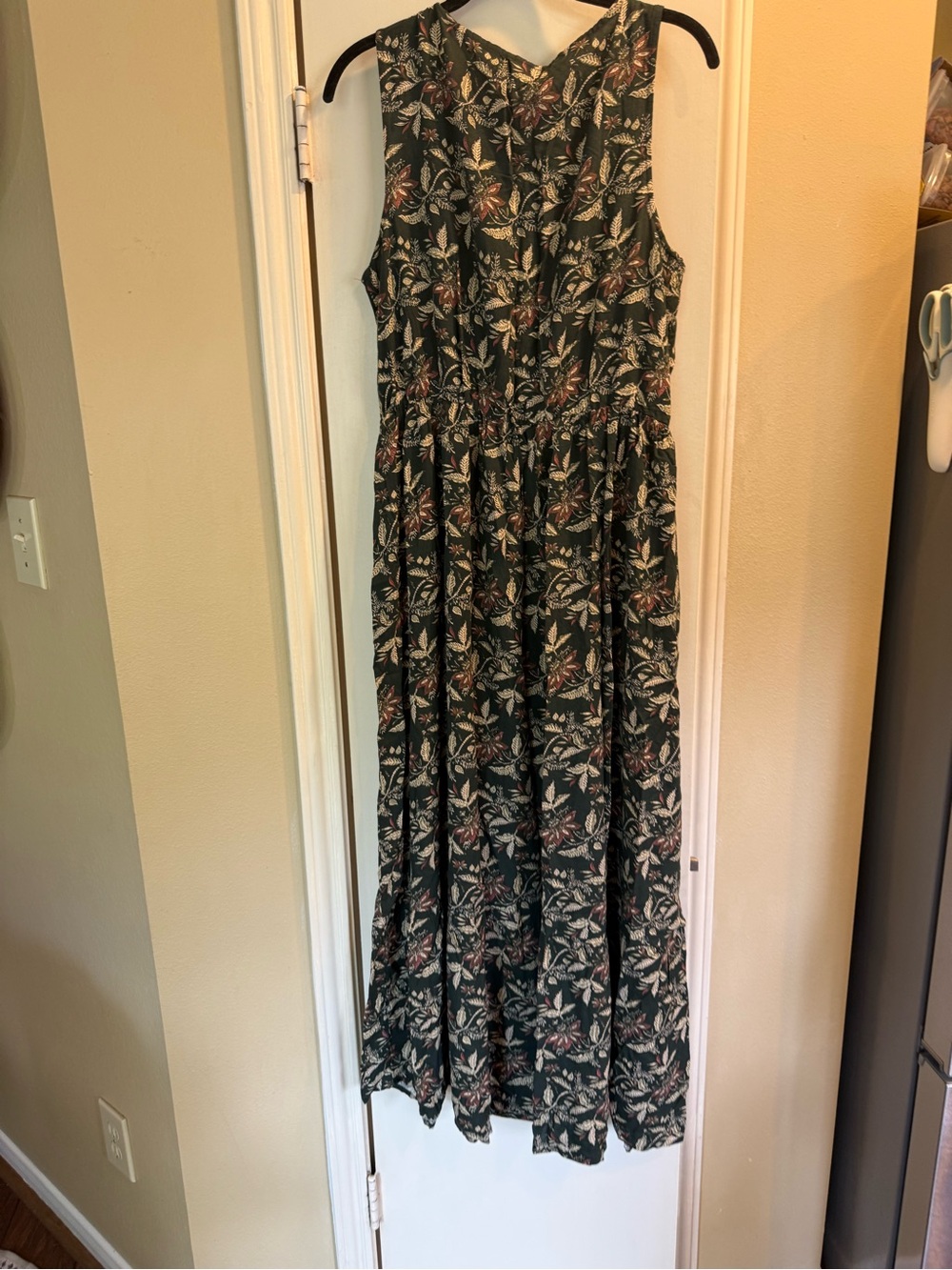 Natural Life Floral Boho Maxi Dress Large NWT Sleeveless Button Front Pockets Co - Picture 9 of 10